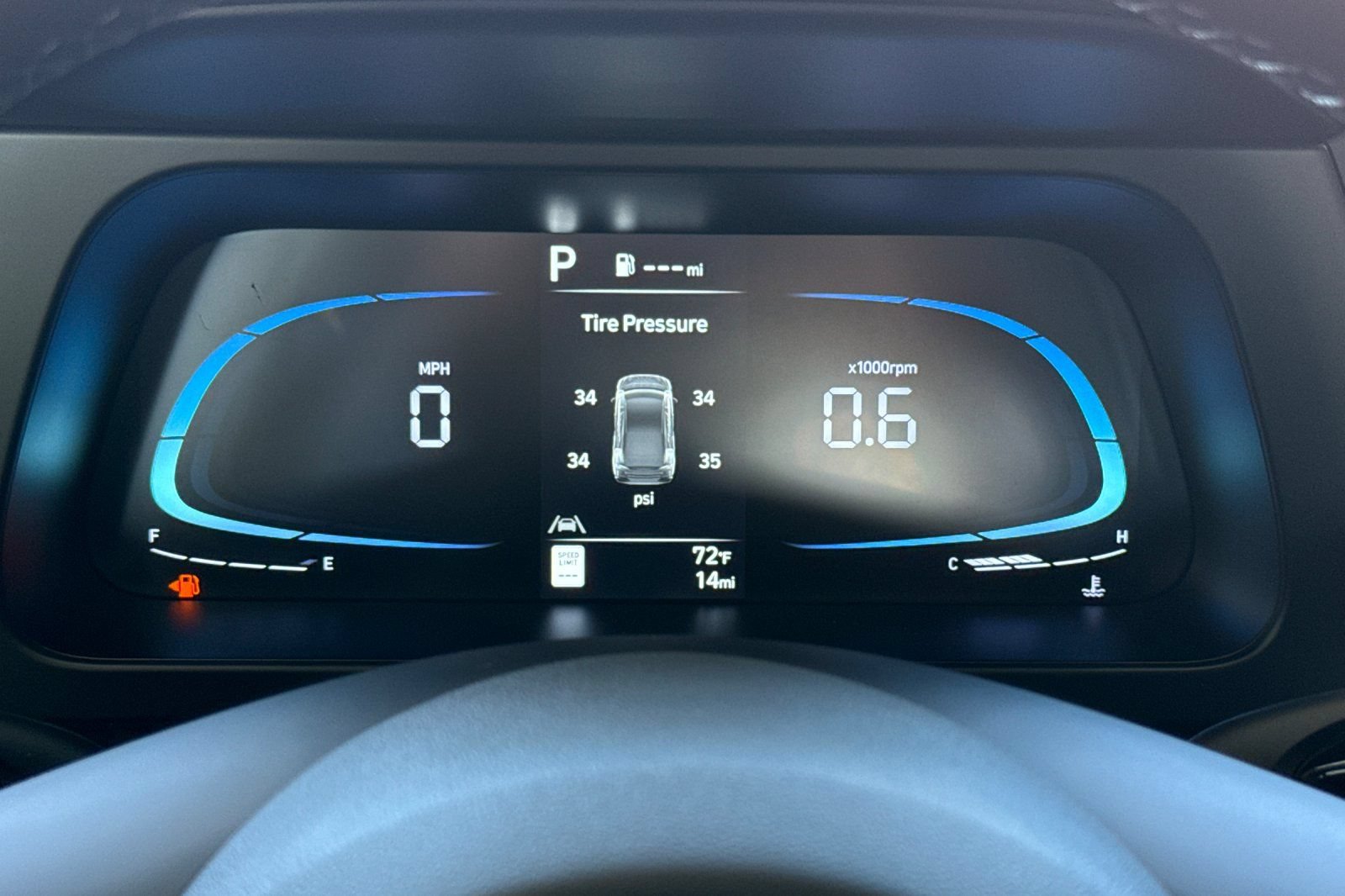 New 2026 Hyundai Elantra SEL Sport FWD image 22