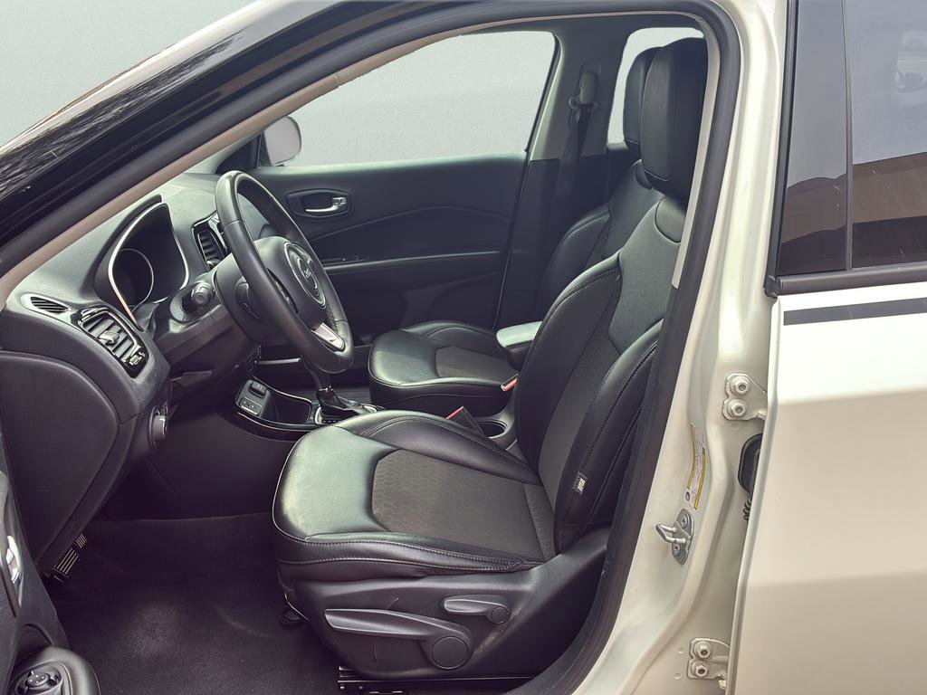 Used 2021 Jeep Compass Latitude image 22