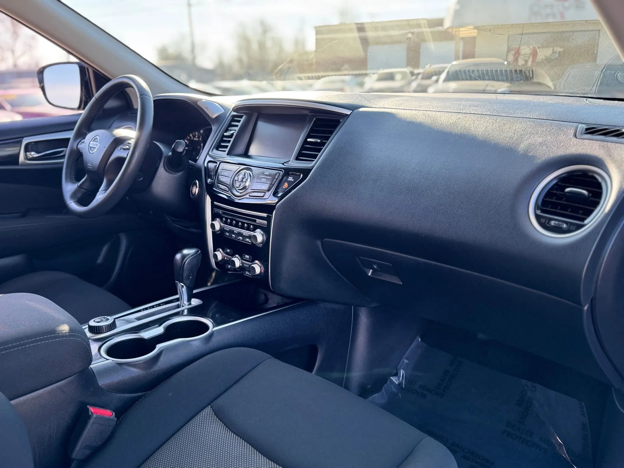 Used 2017 Nissan Pathfinder SV image 24