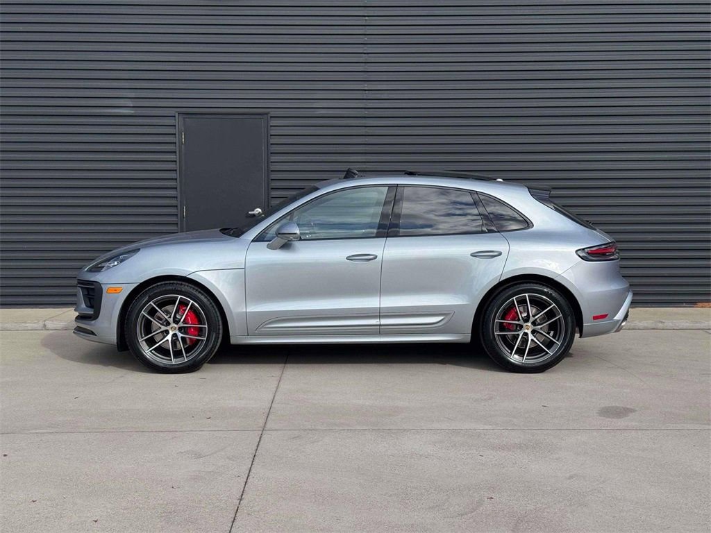 New 2026 Porsche Macan S image 2