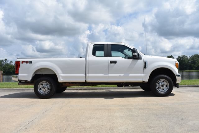 Used 2018 Ford F250 XL w/ Power Equipment Group AWD/4WD image 3