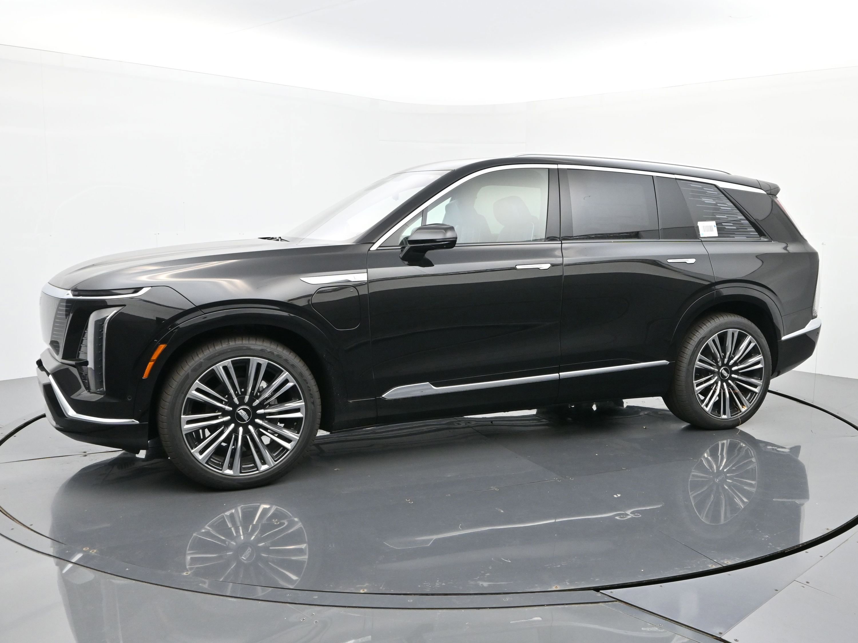 New 2026 Cadillac Vistiq Premium Luxury w/ LPO, Floor Liner Package image 2