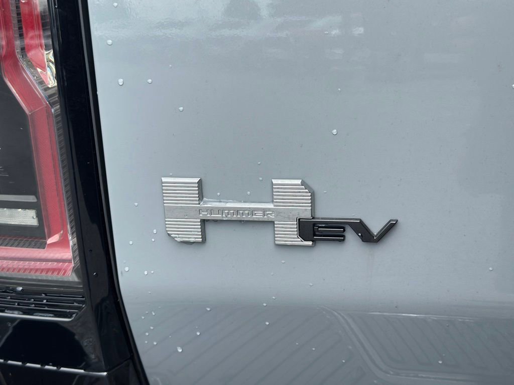 New 2026 GMC Hummer EV SUV w/ LPO, Sport Package AWD/4WD image 37