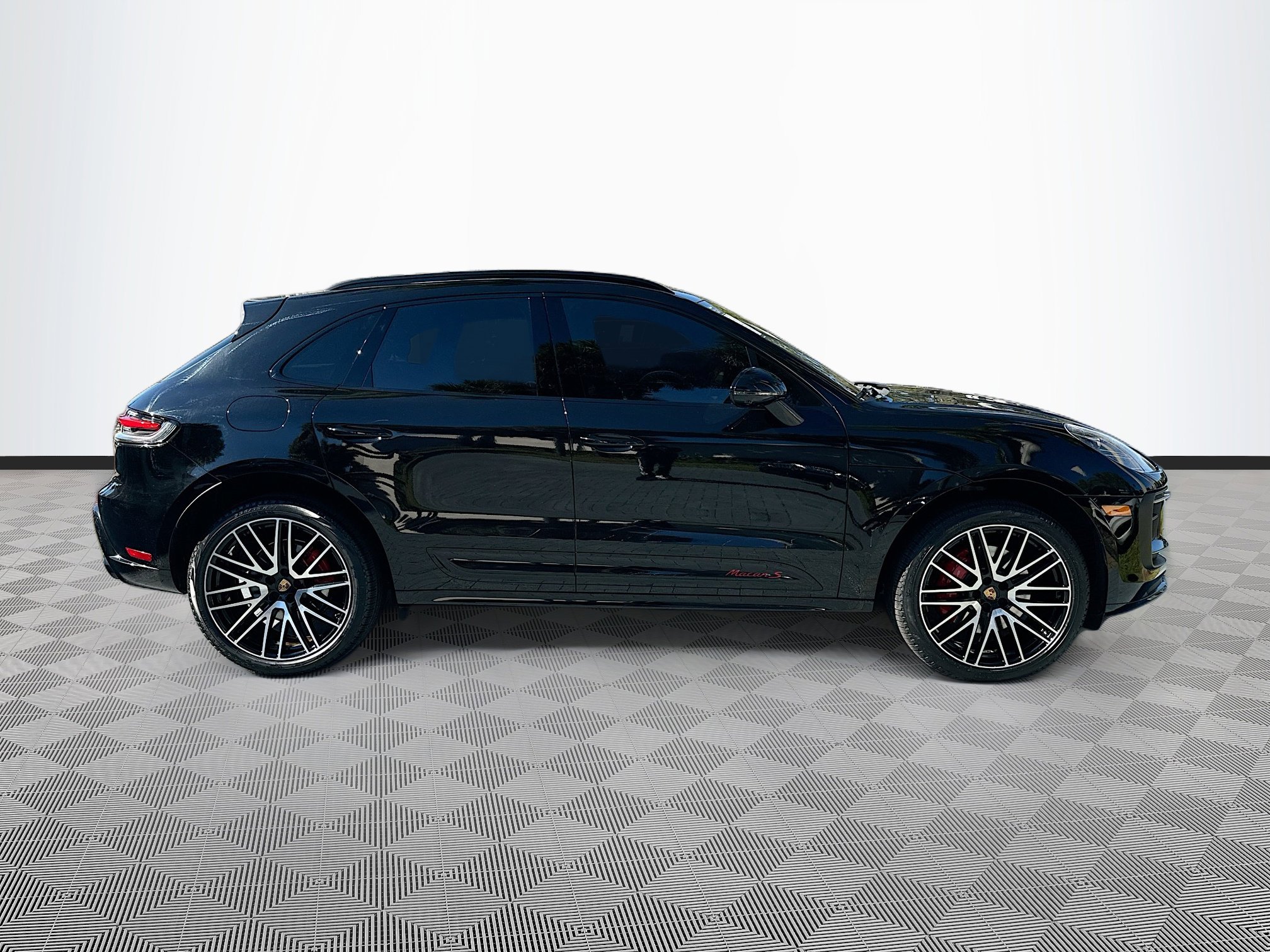 Used 2024 Porsche Macan S AWD/4WD image 8