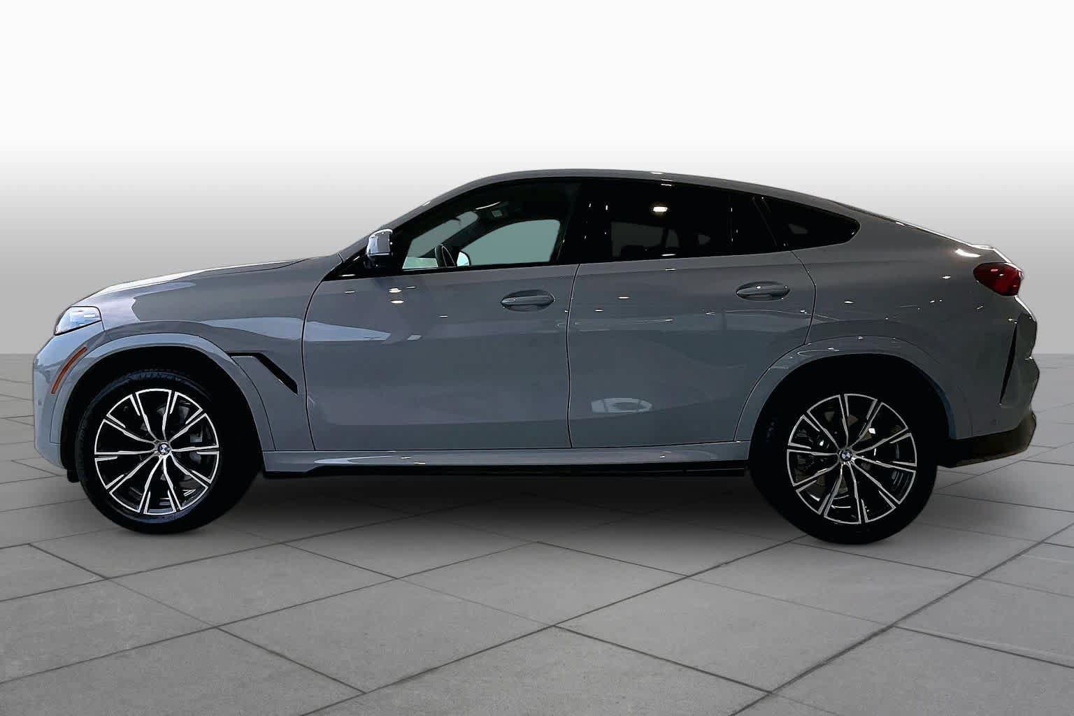 Used 2026 BMW X6 xDrive40i AWD/4WD image 32