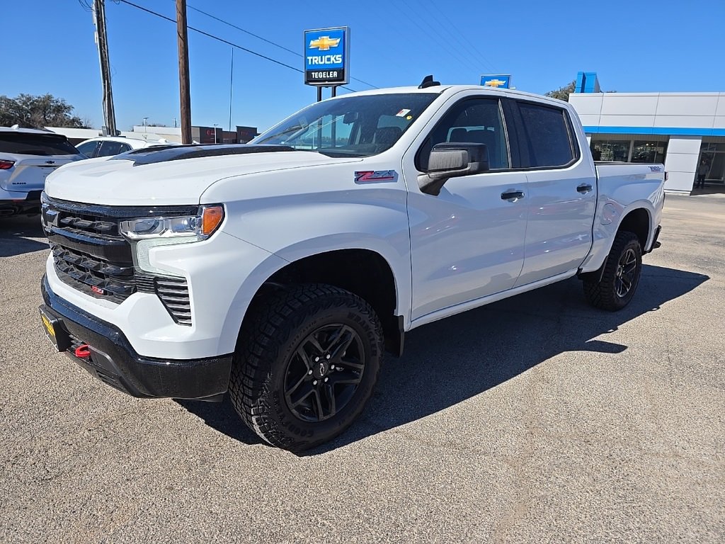 New 2026 Chevrolet Silverado 1500 LT Trail Boss w/ Convenience Package II