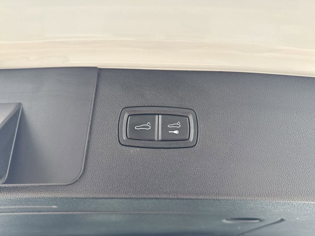 Used 2022 Porsche Cayenne S AWD/4WD image 45