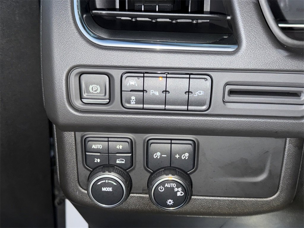 Used 2021 Chevrolet Tahoe RST w/ Luxury Package image 20