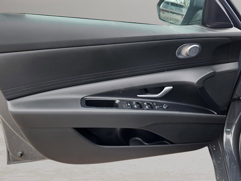 New 2026 Hyundai Elantra Blue image 12