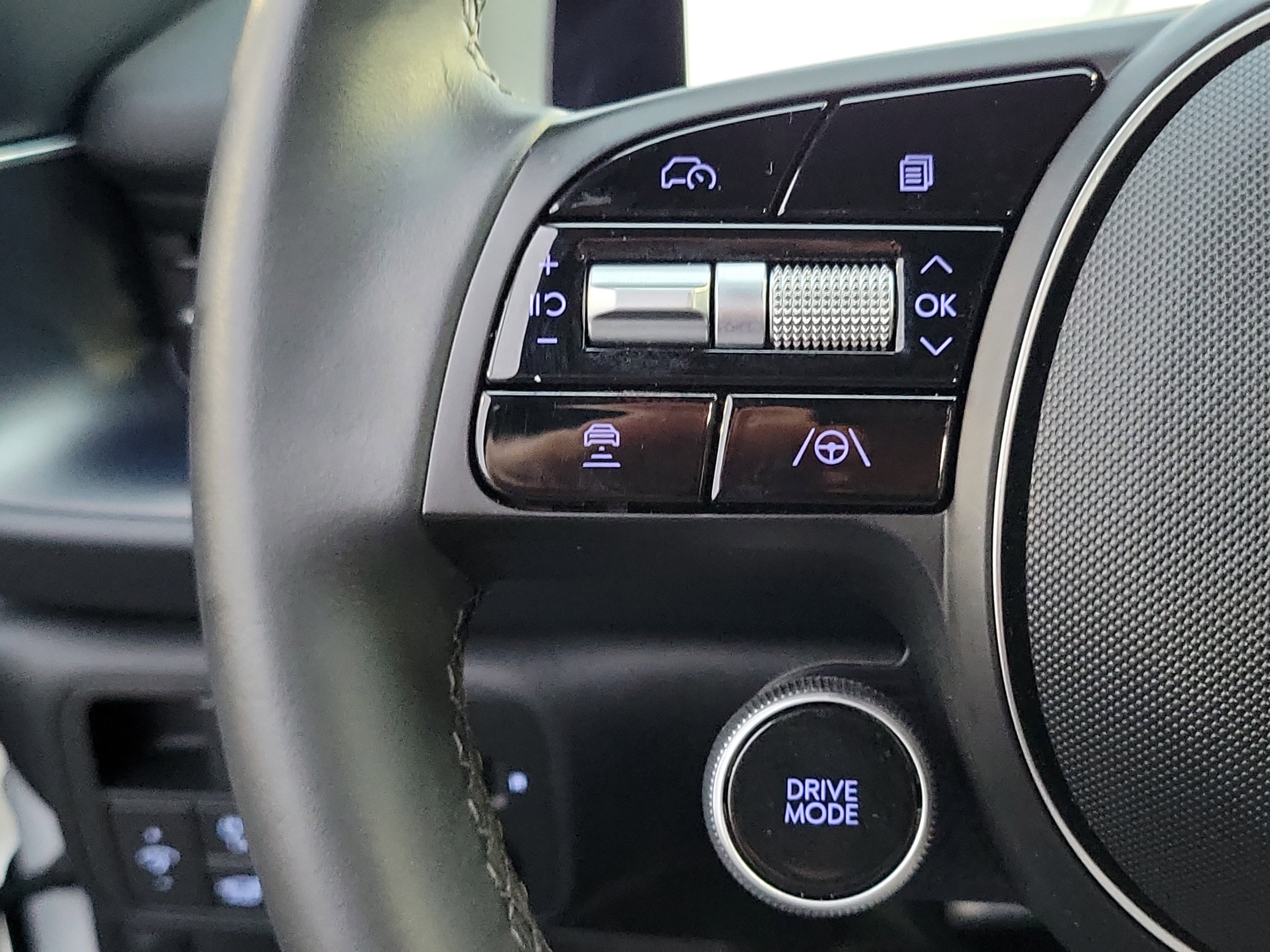 Certified 2025 Hyundai Ioniq 6 SE image 9