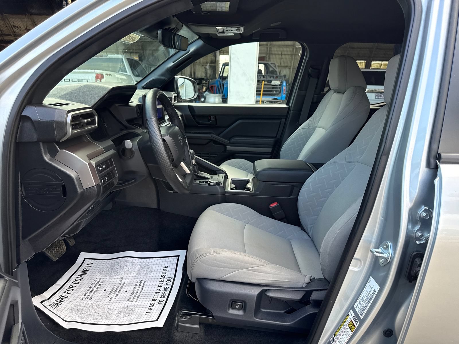 Used 2024 Toyota Tacoma SR5 AWD/4WD image 9
