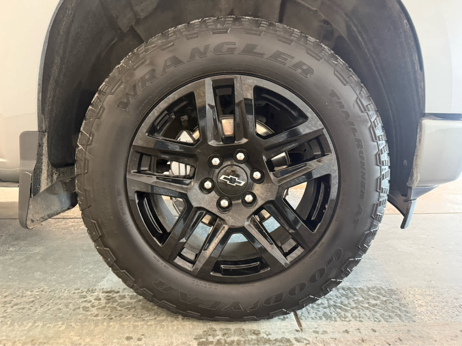 Certified 2025 Chevrolet Silverado 1500 RST w/ Convenience Package II image 9