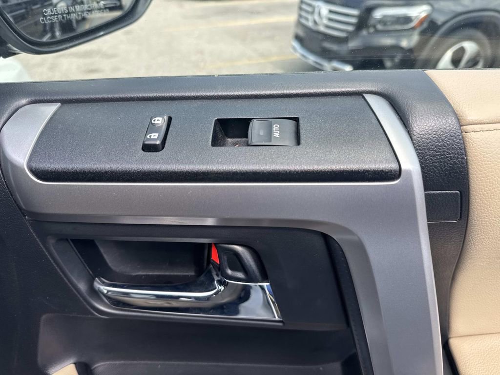 Used 2024 Toyota 4Runner Limited RWD image 15