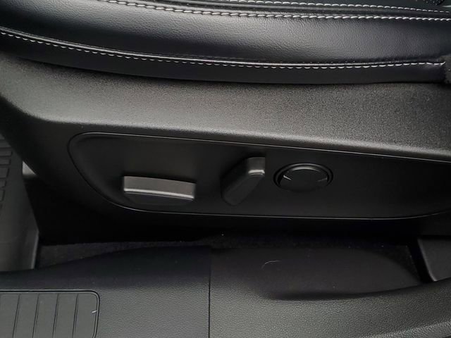 Certified 2023 Ford Escape Platinum image 11