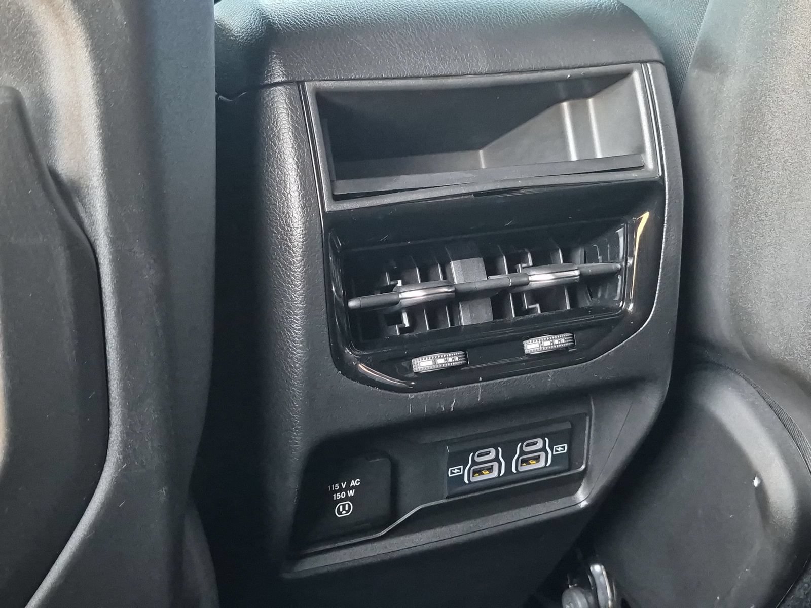 Used 2023 Jeep Grand Cherokee Altitude AWD/4WD image 24