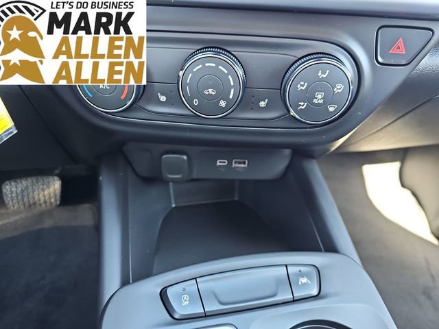 Used 2024 Chevrolet Trax LS w/ LS Convenience Package image 17