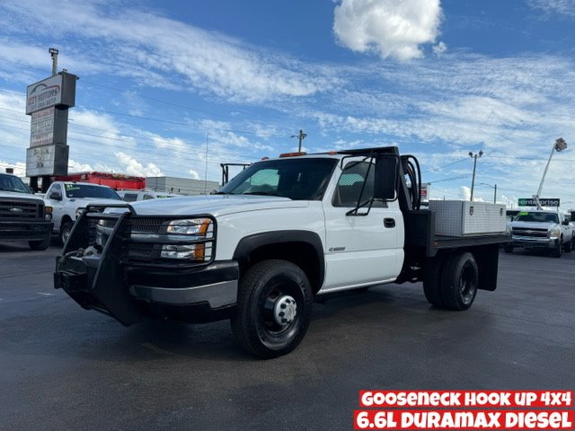 Used 2003 Chevrolet Silverado 3500 4x4 Regular Cab image 1