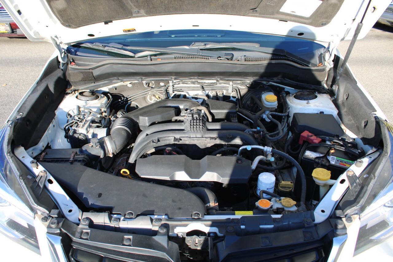 Used 2018 Subaru Forester 2.5i Touring image 16