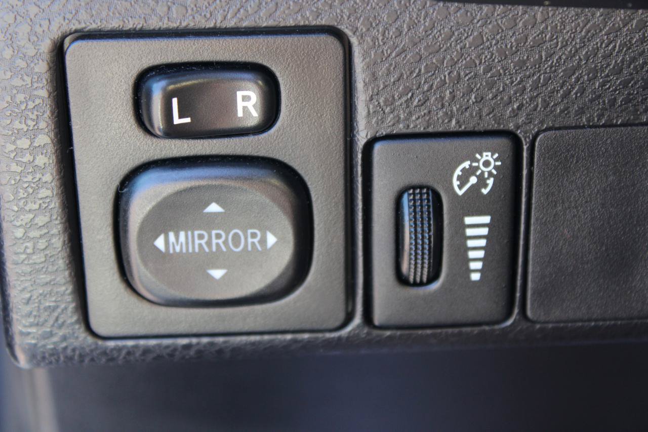Used 2019 Toyota Corolla LE FWD image 24