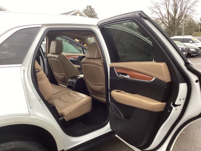 Used 2017 Cadillac XT5 Platinum image 8