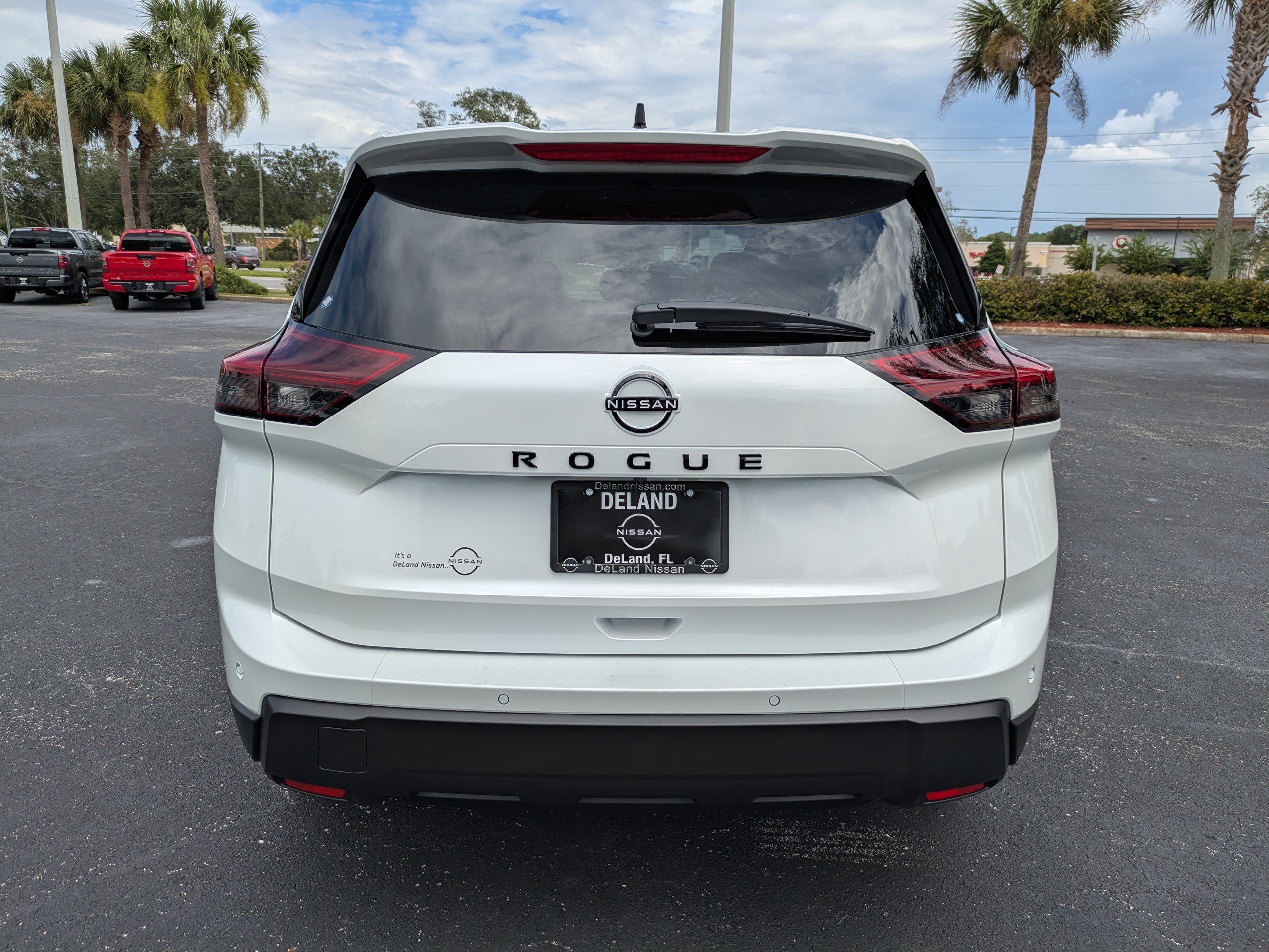 New 2026 Nissan Rogue Dark Armor FWD image 5