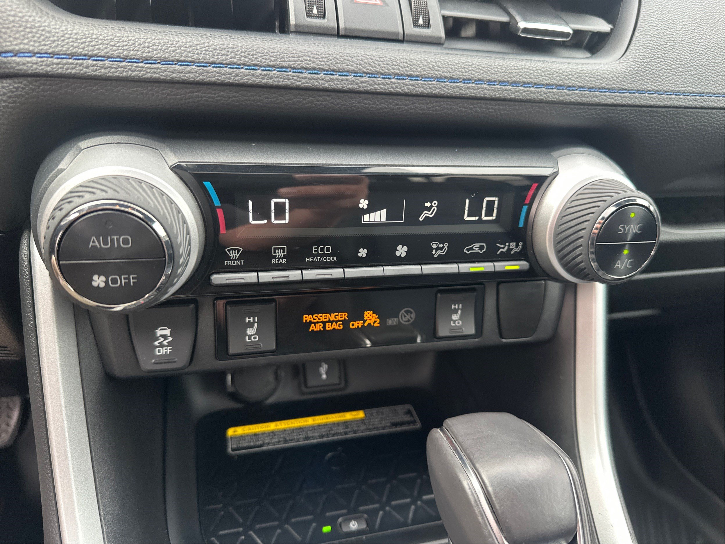 Used 2021 Toyota RAV4 XSE AWD/4WD image 32