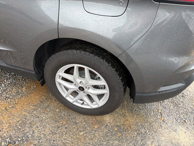 Used 2024 Ford Edge SEL image 7