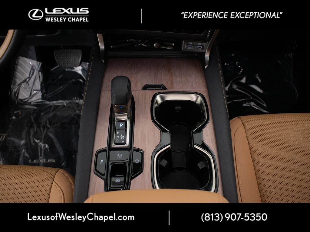 Used 2025 Lexus RX 350 Premium w/ Accessory Package (Z1) FWD image 31