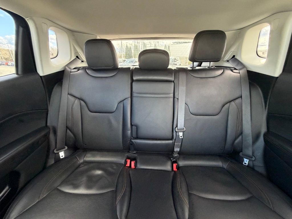 Used 2020 Jeep Compass Limited image 17