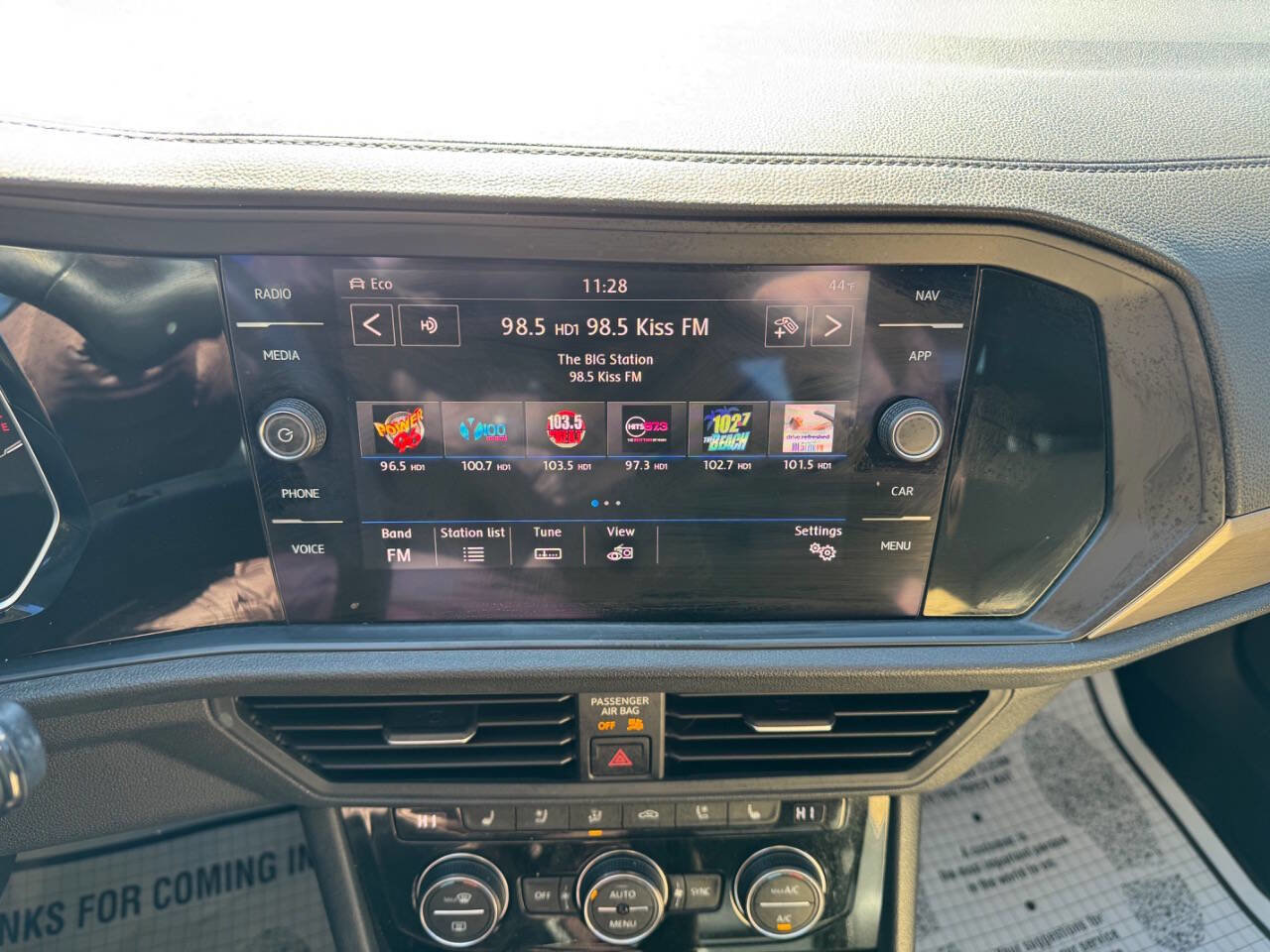 Used 2019 Volkswagen Jetta SEL Premium image 19