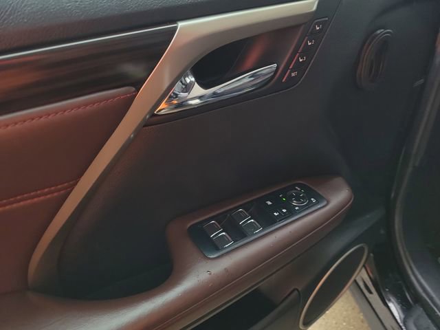 Used 2019 Lexus RX 350L AWD image 17