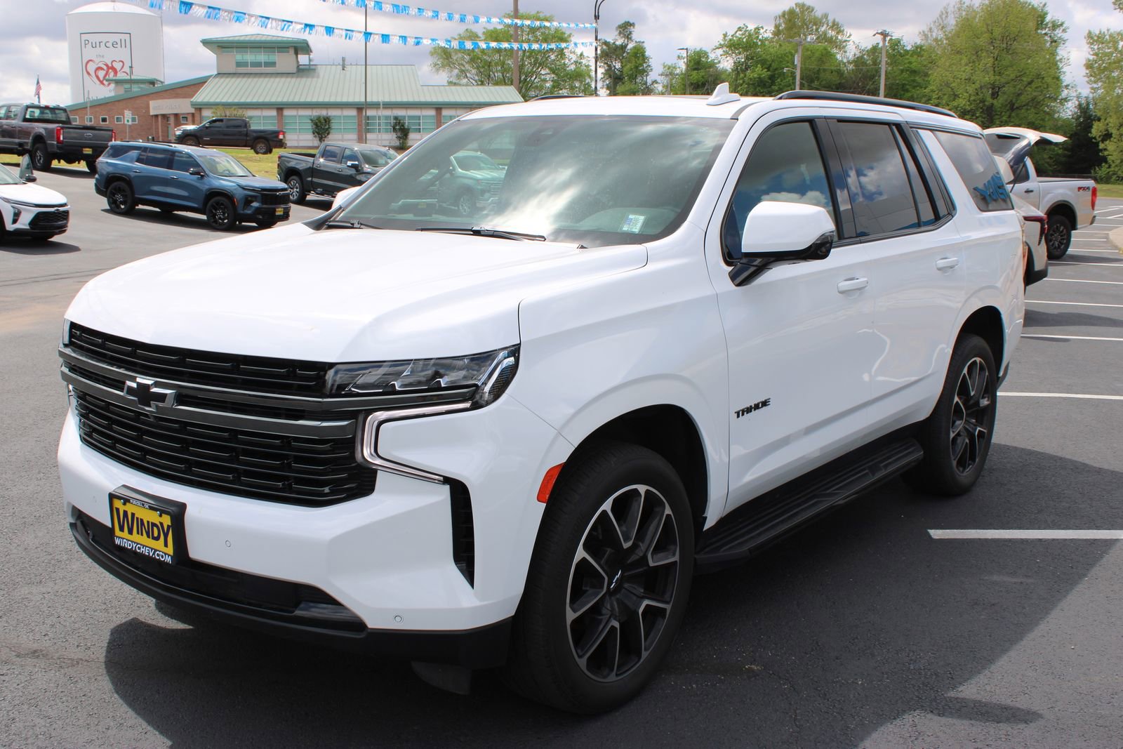 Used 2022 Chevrolet Tahoe RST w/ Luxury Package AWD/4WD image 4