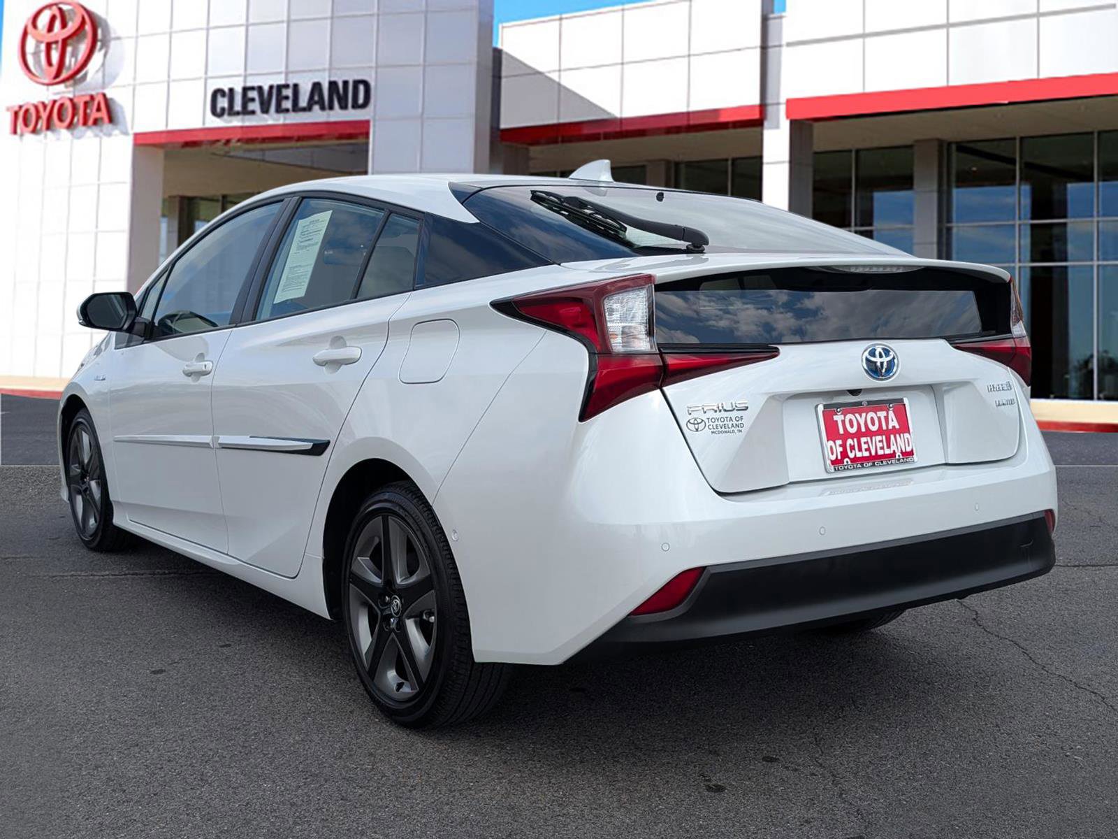 Used 2022 Toyota Prius Limited image 4