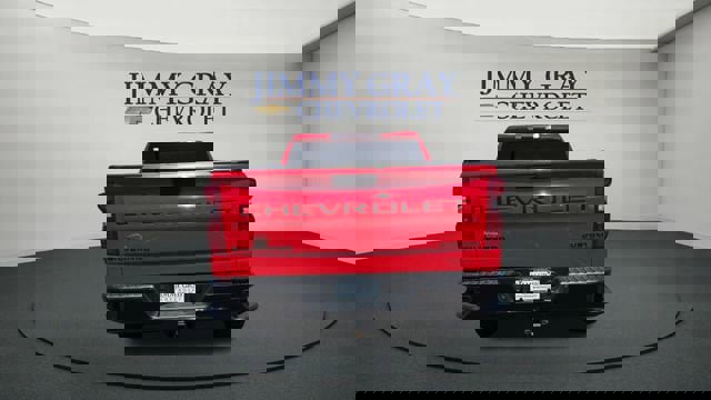 Used 2024 Chevrolet Silverado 1500 Custom Trail Boss w/ LPO, Dark Essentials Package AWD/4WD image 4