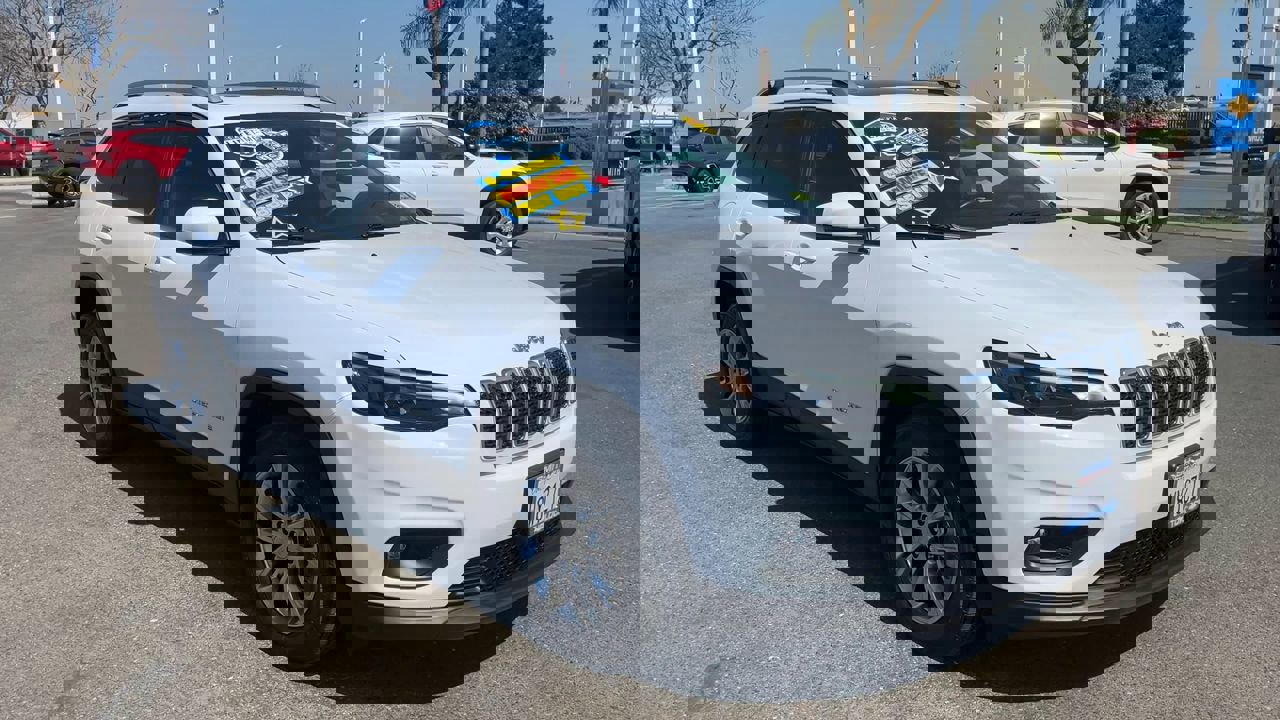 Used 2021 Jeep Cherokee Latitude Lux w/ Sun & Sound Group image 1