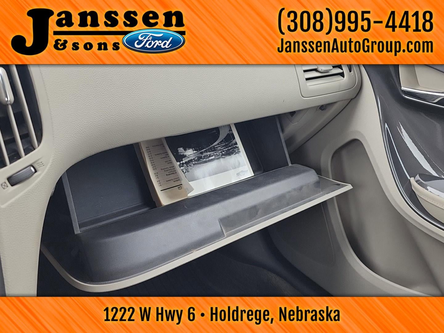 Used 2014 Chevrolet Volt FWD image 27