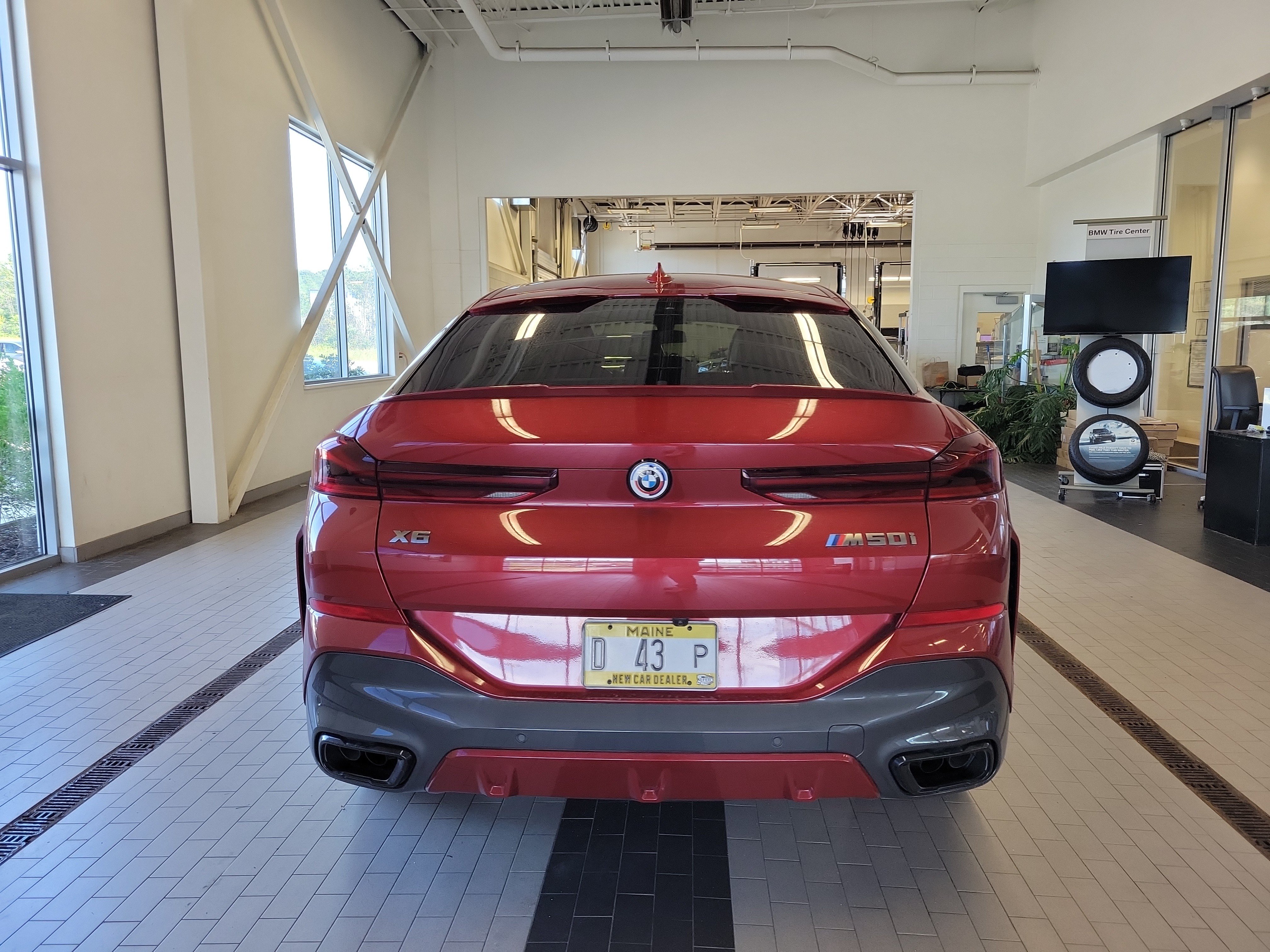 Used 2023 BMW X6 M50i w/ Executive Package AWD/4WD image 6