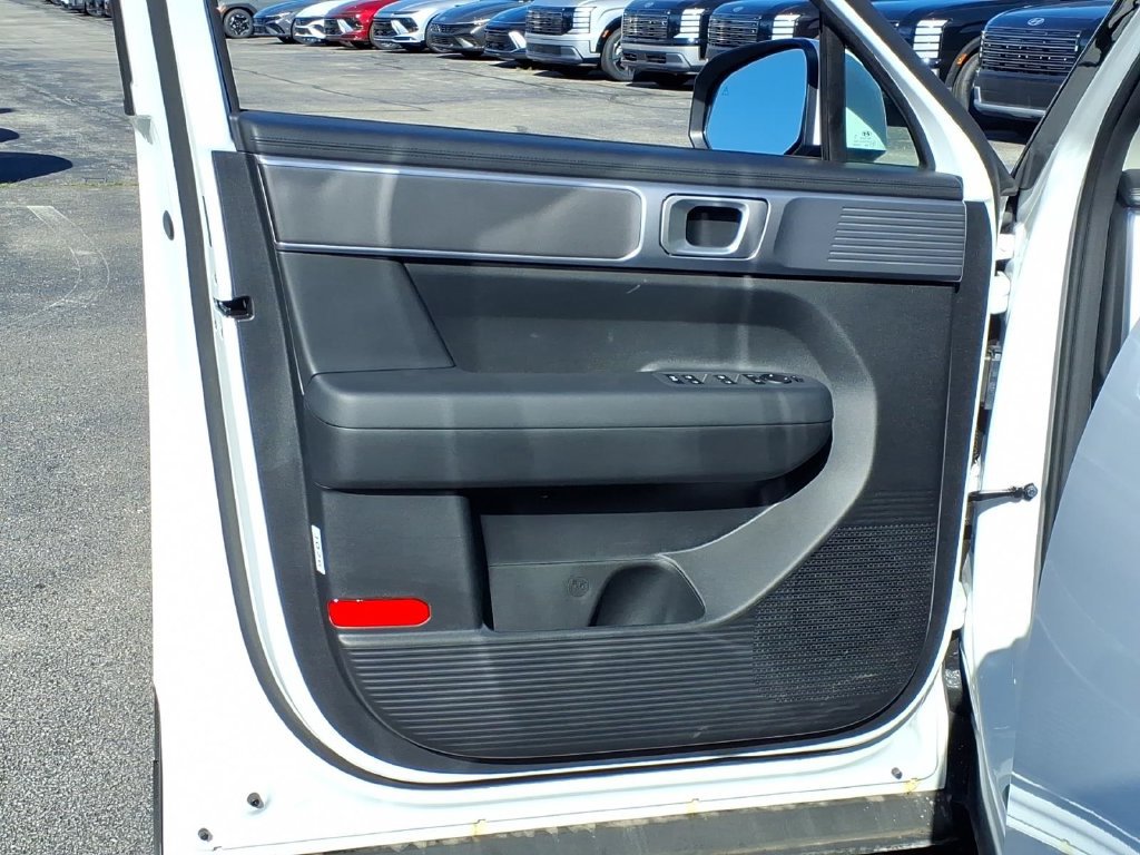 New 2026 Hyundai Santa Fe SE FWD image 9