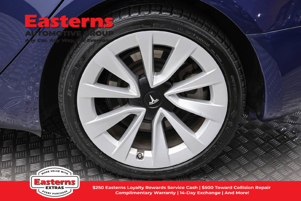 Used 2023 Tesla Model 3 Standard Range RWD image 9