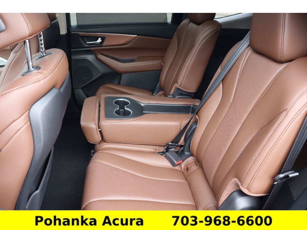 Certified 2024 Acura MDX SH-AWD w/ Technology Package image 29