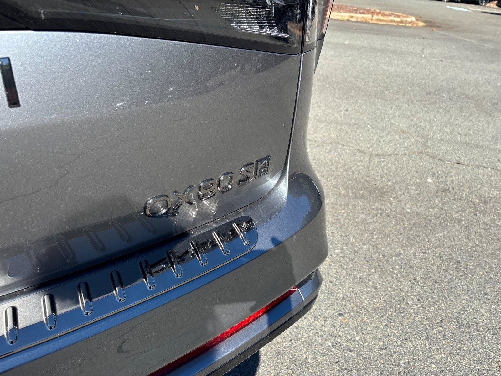 New 2027 INFINITI QX80 Sensory AWD/4WD image 11