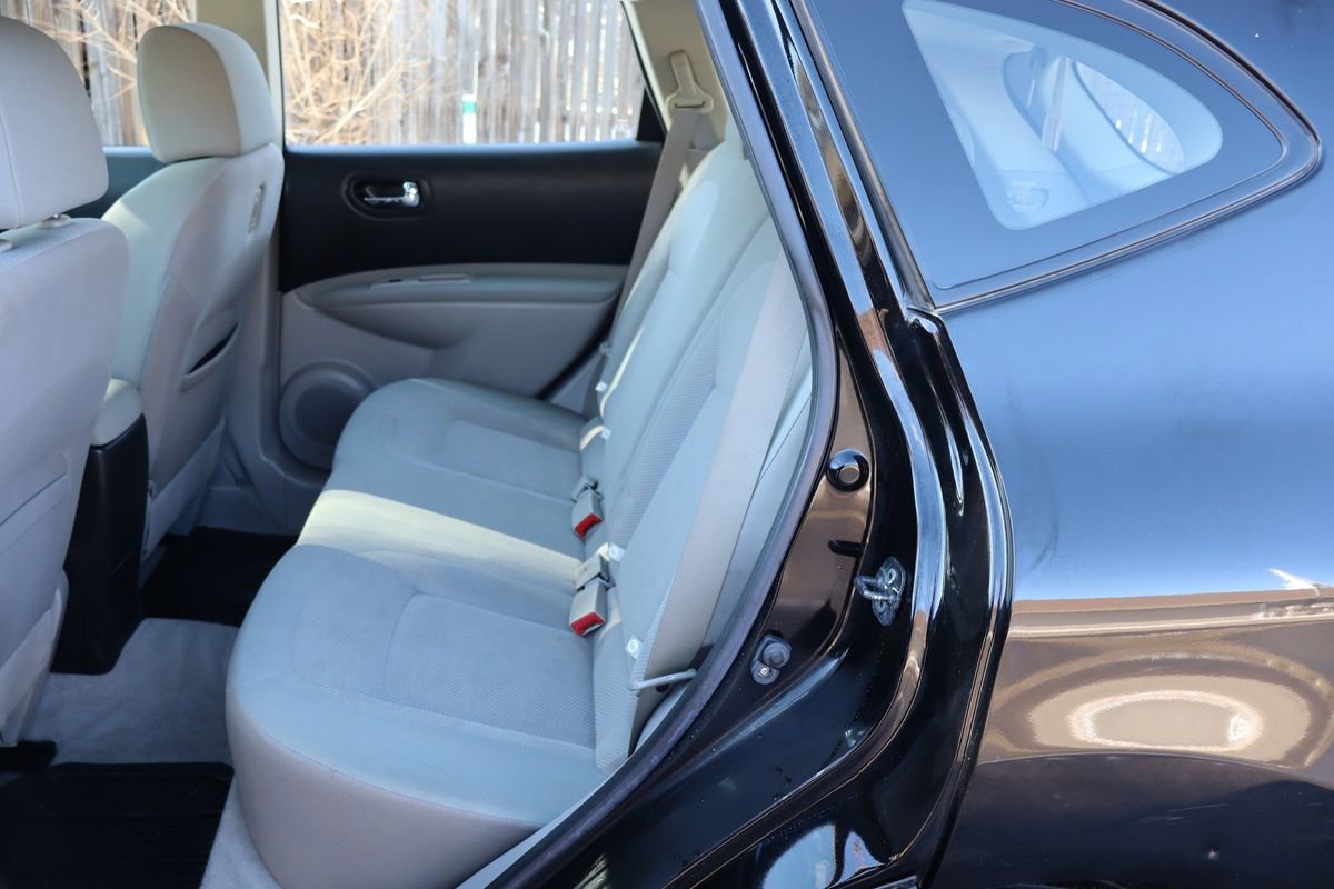 Used 2014 Nissan Rogue S image 20