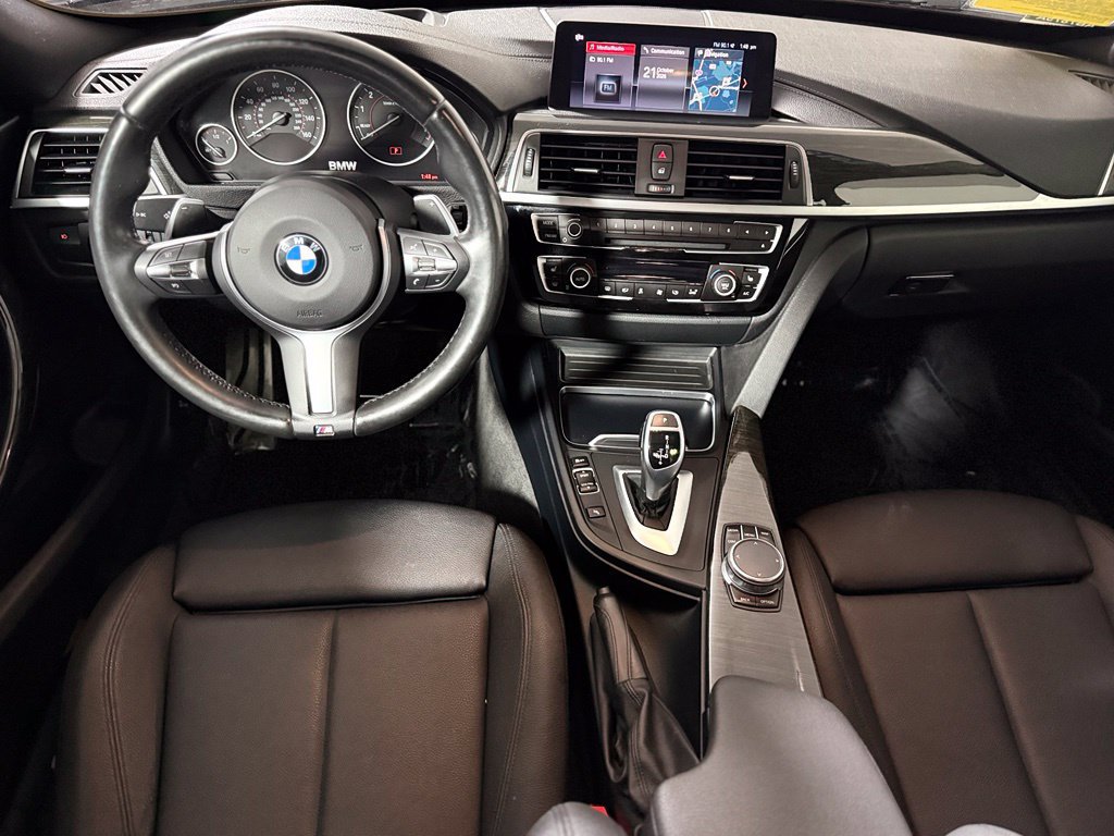 Used 2018 BMW 330i Gran Turismo xDrive AWD/4WD image 11