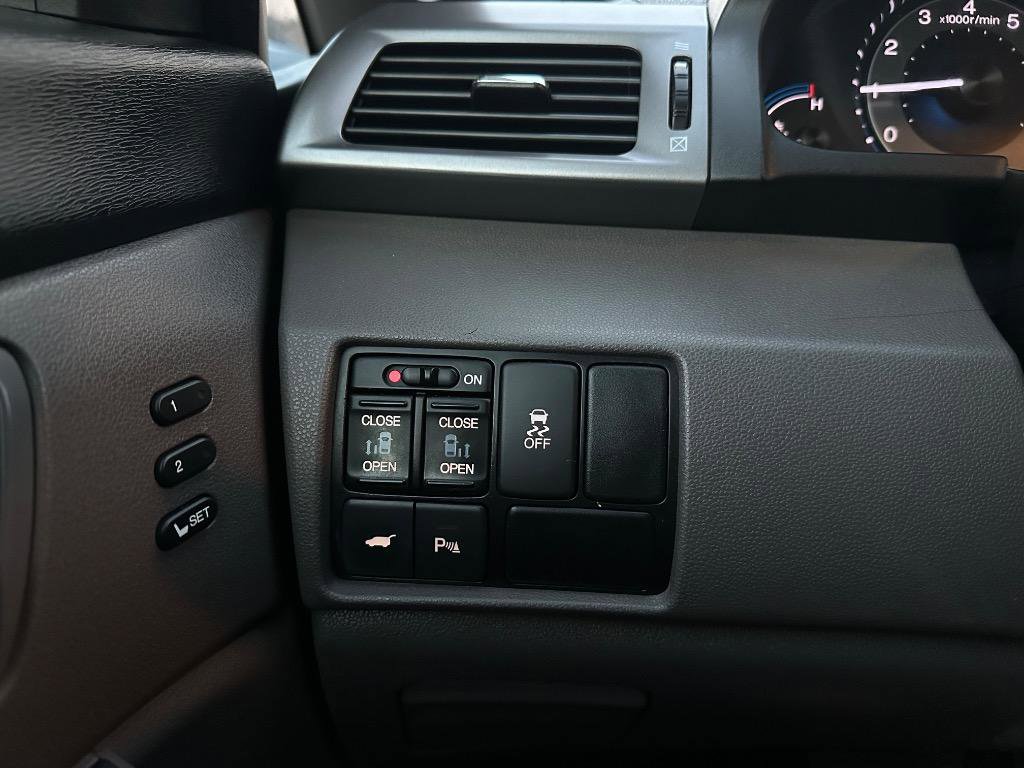 Used 2013 Honda Odyssey Touring image 10