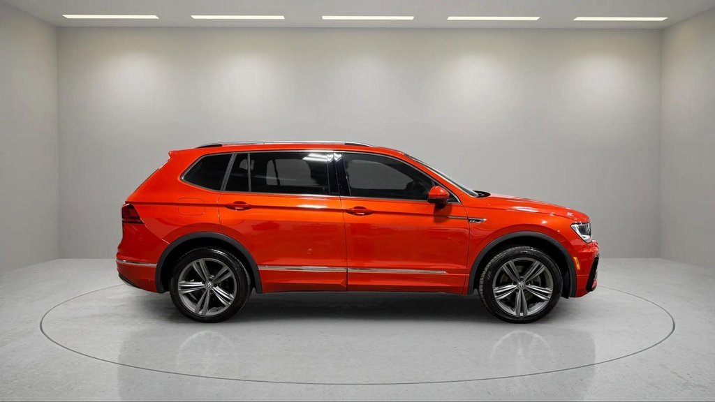 Used 2019 Volkswagen Tiguan SEL R-Line image 2