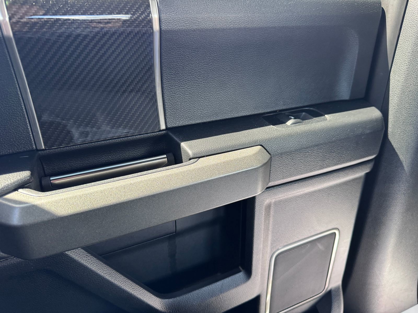 Used 2017 Ford F150 Raptor w/ Equipment Group 802A Luxury image 26