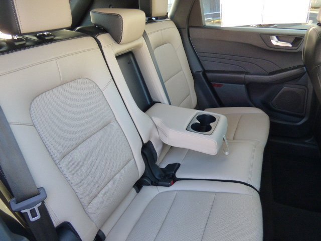 Used 2022 Ford Escape SEL w/ Technology Package image 17