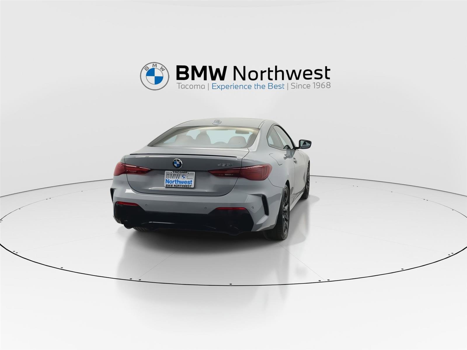 Used 2025 BMW 430i Coupe w/ M Sport Package image 2