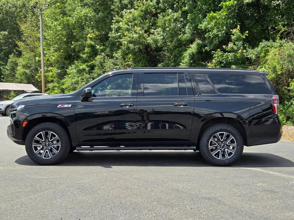 Used 2024 Chevrolet Suburban Z71 AWD/4WD image 3