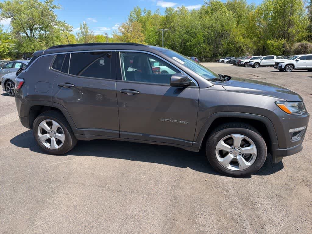 Used 2018 Jeep Compass Latitude w/ Popular Equipment Group AWD/4WD image 21